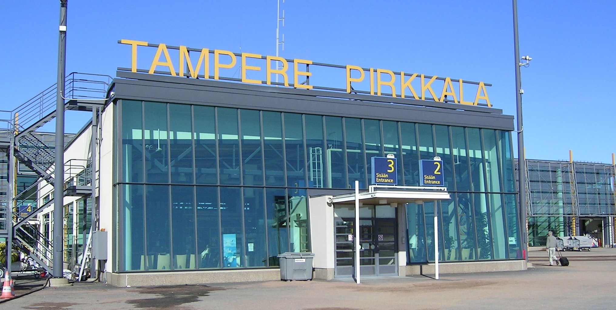 tampere_pirkkala_airport_finland